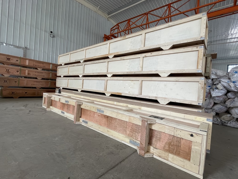 Export-Order-of-PM-Felt02